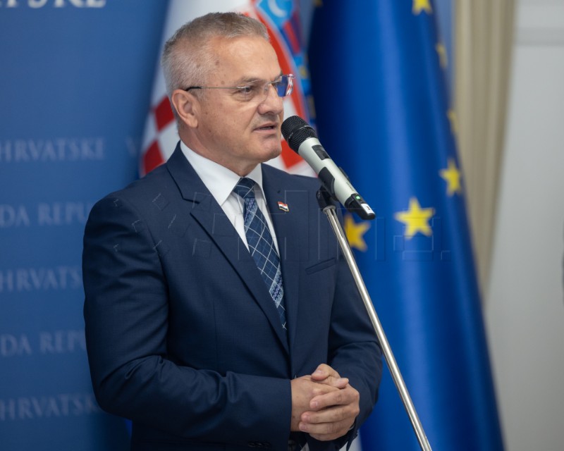 Plenković primio polaznike Ljetne škole Domovina