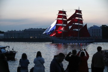 RUSSIA SCARLET SAILS REHEARSAL
