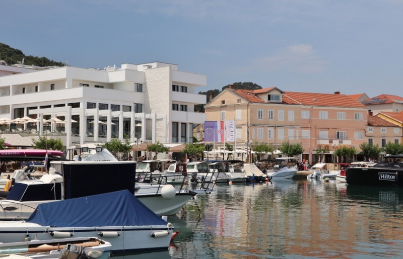 U Preku na Ugljanu otvoren prvi otočni Hilton u Hrvatskoj