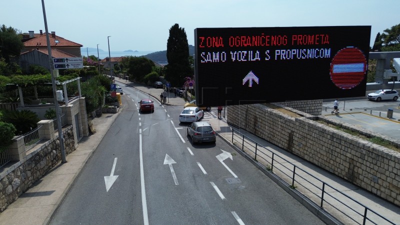 Dubrovnik: U Zoni posebnog prometnog režima u deset dana 1.700 prekršitelja