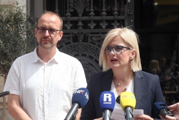 Rijeka: Konferencija za novinare Ive Rinčić i Roberta Kurelića