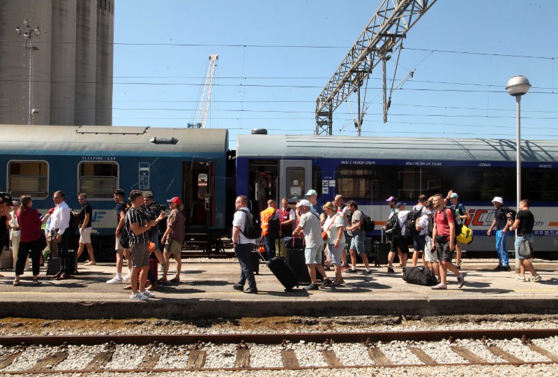 Turistički vlak iz Poljske stigao u Rijeku