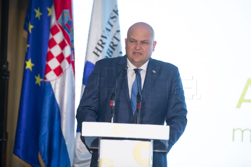 Hrvatska obrtnička komora (HOK) tradicionalno organizirala svečanu akademiju