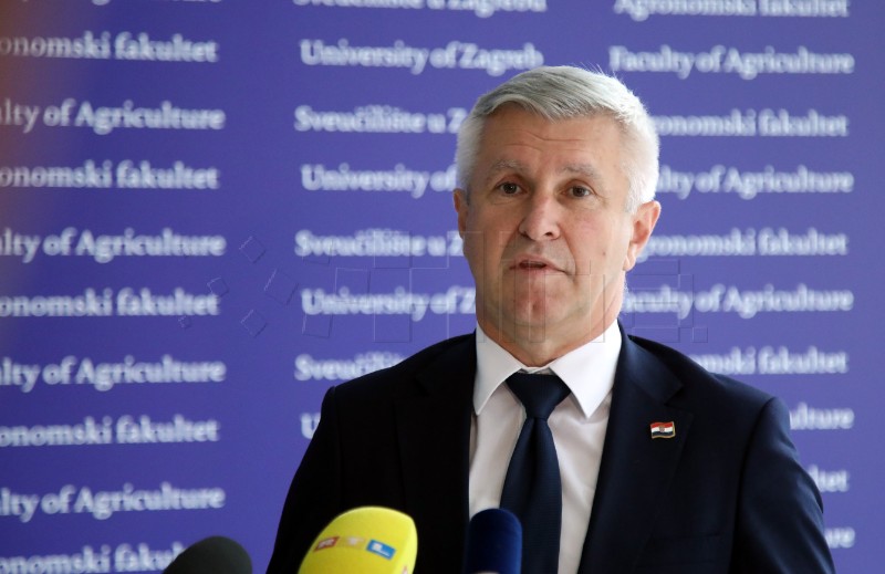 Panel rasprava "Kako učinkovitije poticati hrvatsku poljoprivredu“
