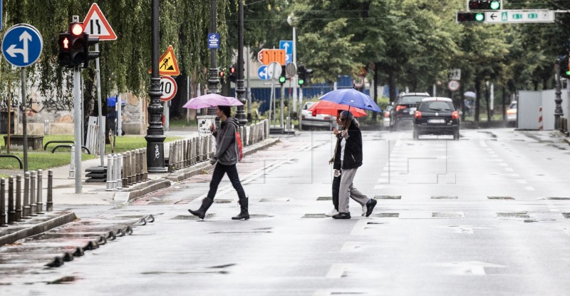 DHMZ: Oblačno i nestabilno, lokalno nevrijeme moguće u Dalmaciji