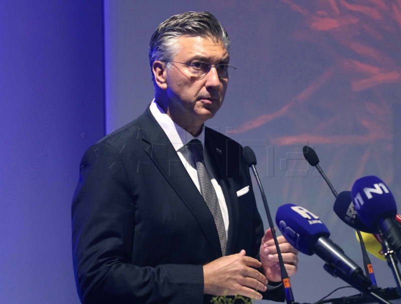 Predsjednik Vlade na svečanoj sjednici Gradskog vijeća Grada Crikvenice