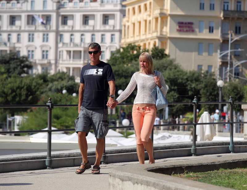 Opatija: Turisti i kupači u Opatiji iskoristili sunčani dan
