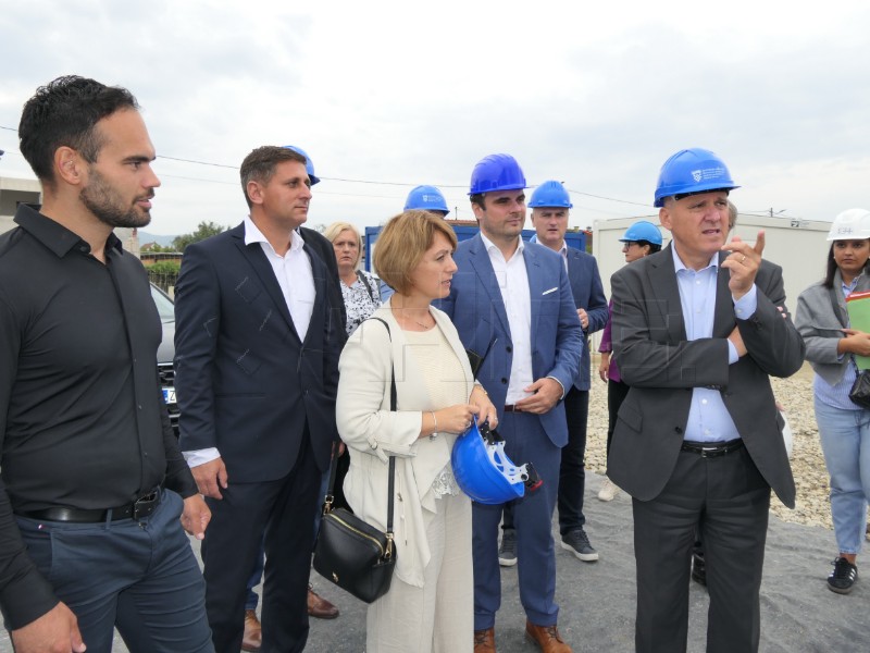 Branko Bačić u radnome posjetu Gradu Petrinji