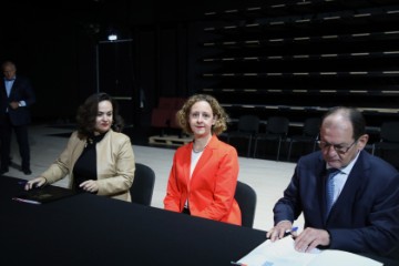 Održana svečana primopredaja građevinskih radova tvrtke Kamgrad HNK-u