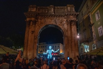 U Puli svečano otvoren festival svjetla Visualia