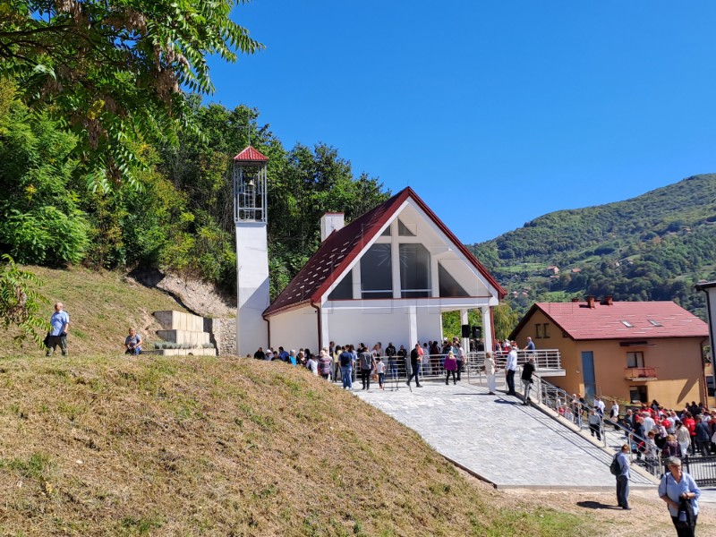 Svečano otvorena katolička crkva Blaženih Drinskih mučenica u Goraždu 