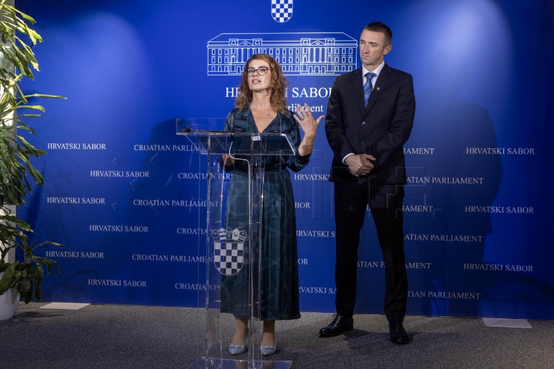 Konferencija za medije zastupnika Ivana Penave