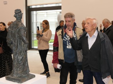 Ministrica kulture u Sisku otvorila izložbu “Kratka povijest hrvatske skulpture”