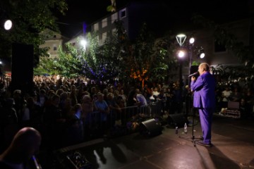 Vrgorac slavi četvrt stoljeća Biklijade - fešta loze i koze