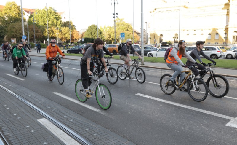 Sindikat biciklista organizirao masovnu vožnju biciklima