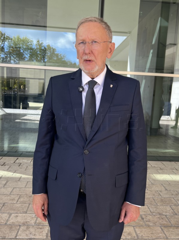 Božinović o masovnom nadzoru građana i zlostavljanju djece
