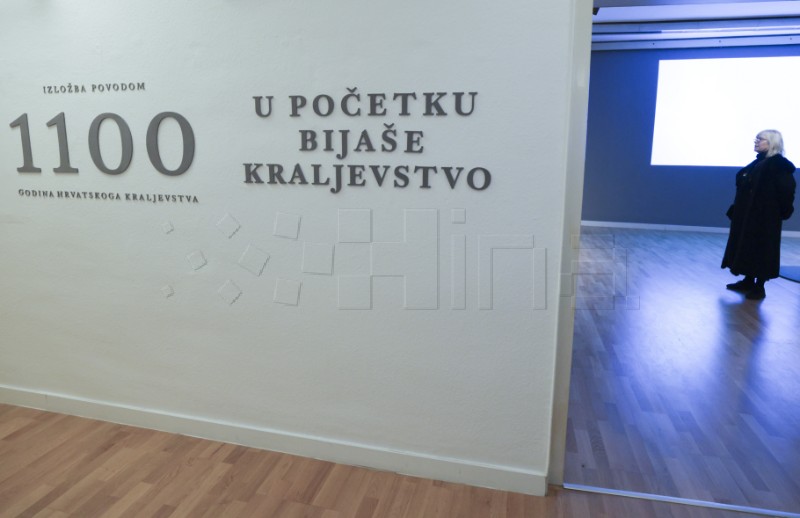 U Klovićevim dvorima otvorena izložba "U početku bijaše kraljevstvo"