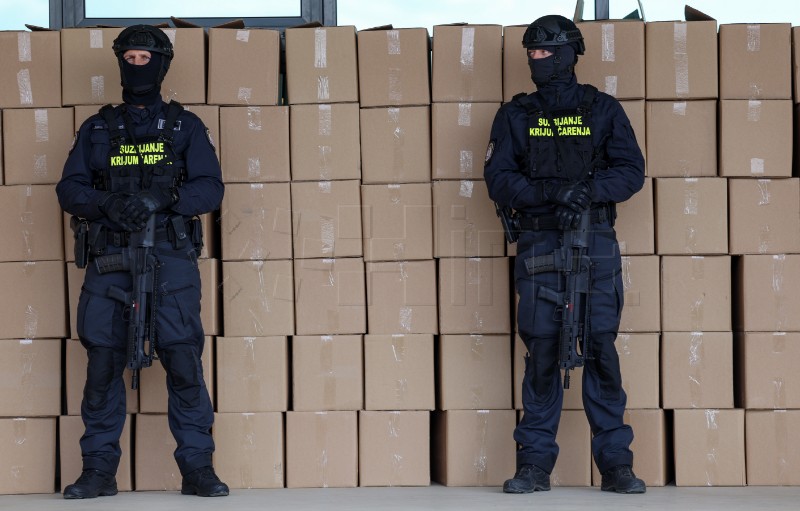 Zapljena 13.910.000 cigareta