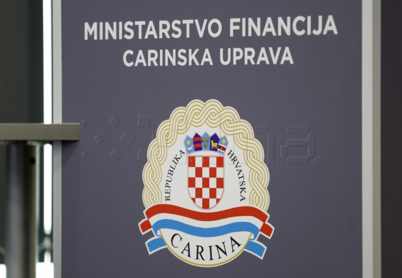 Zapljena 13.910.000 cigareta
