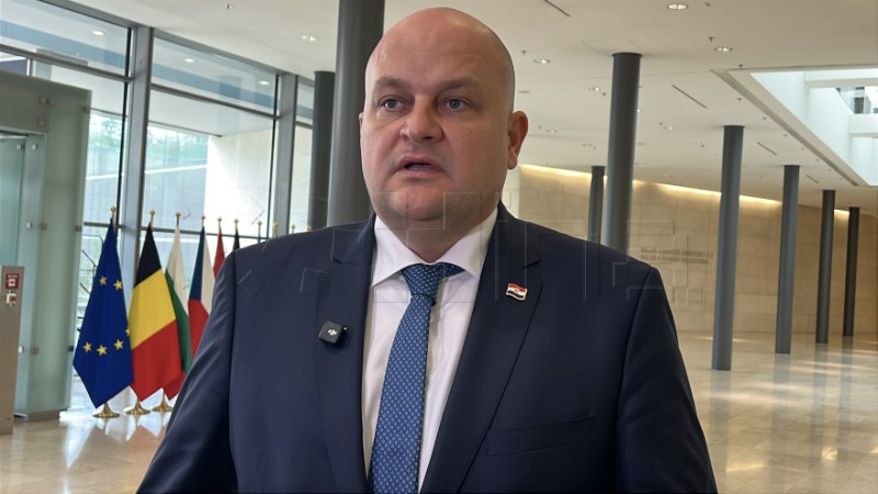 Šušnjar poziva ministre iz EU-u da dođu provjeriti kapacitete Janafa 