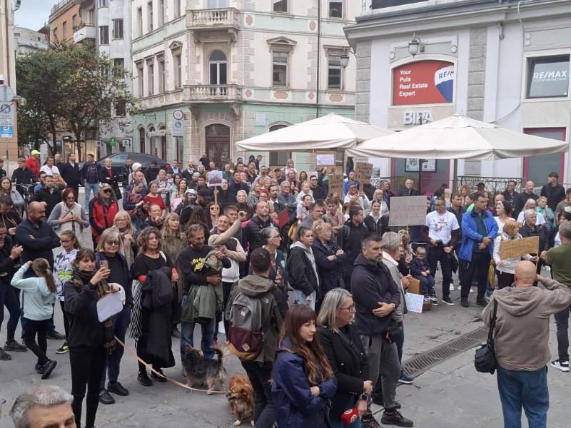 Prosvjed zbog smrada: Trpimo od otvorenja ŽCGO Kaštijun