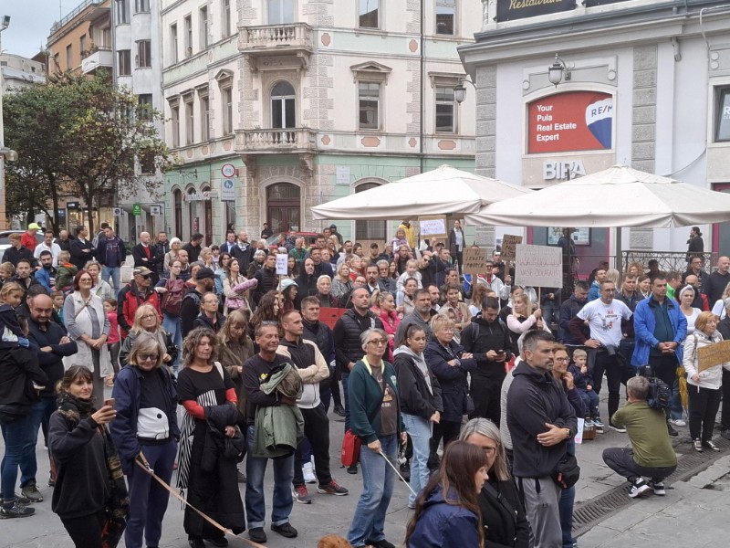 Prosvjed zbog smrada: Trpimo od otvorenja ŽCGO Kaštijun