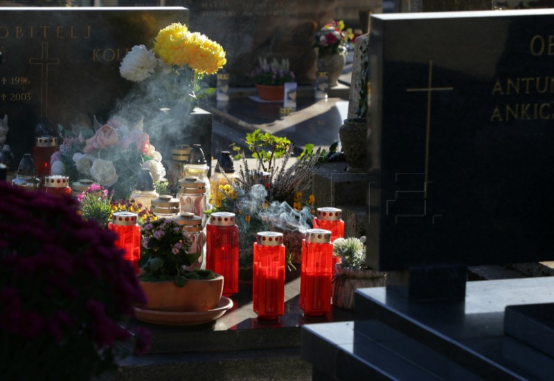 Zagreb: Blagdan Svih svetih