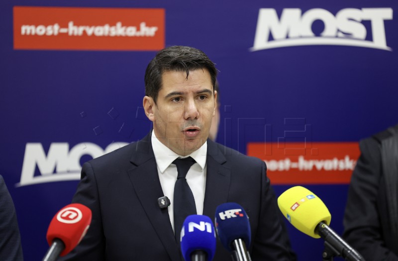 Petrov i Grmoja nakon unutarstranačkih izbora u Mostu