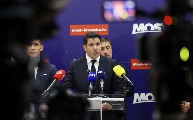 Petrov i Grmoja nakon unutarstranačkih izbora u Mostu