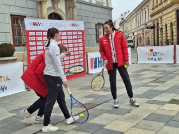 Uoči Billie Jean King Cupa, hrvatske tenisačice na varaždinskom Korzu