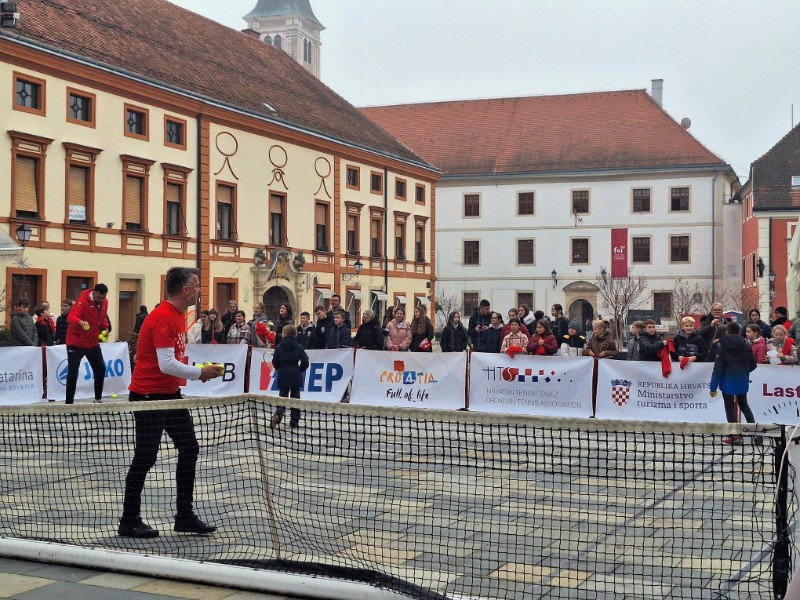 Uoči Billie Jean King Cupa, hrvatske tenisačice na varaždinskom Korzu