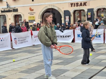 Uoči Billie Jean King Cupa, hrvatske tenisačice na varaždinskom Korzu