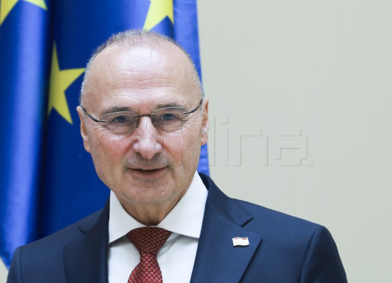 Ministar Grlić Radman s ministricom Spiropali