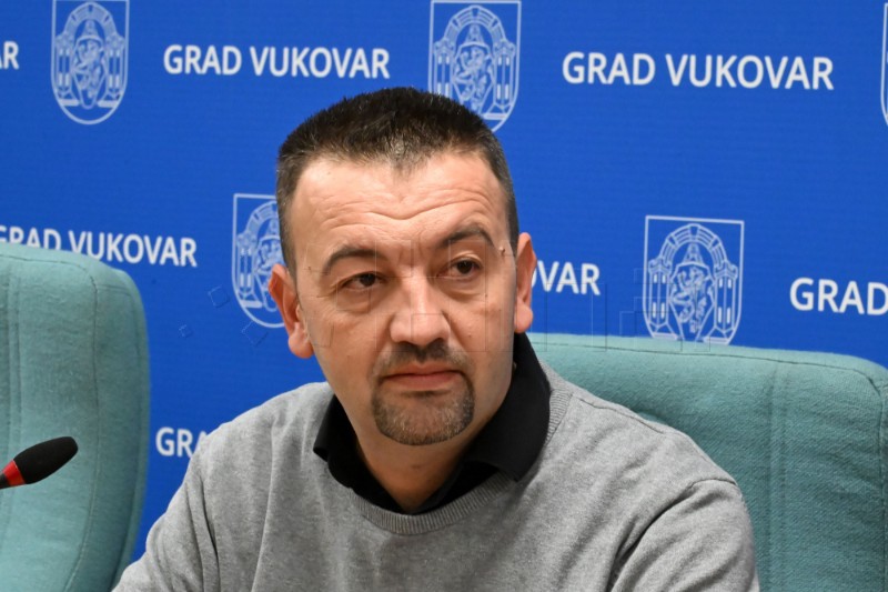 Grad Vukovar ove godine isplaćuje božićnice za roditelje-njegovatelje 