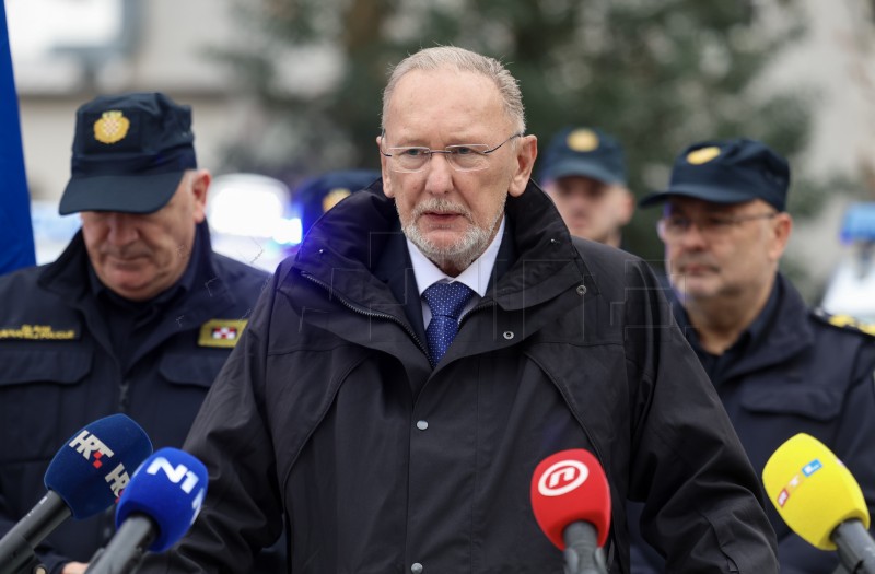 Primopredaja 467 vozila za potrebe granične policije