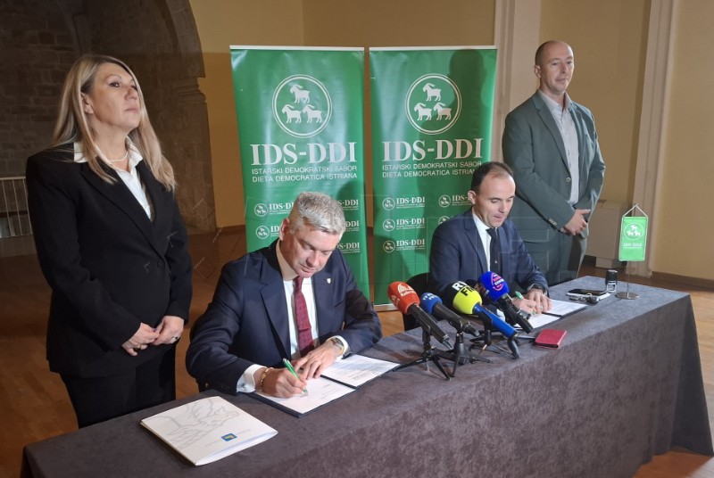 IDS i NL Borisa Miletića u Poreču potpisali sporazum o suradnji 