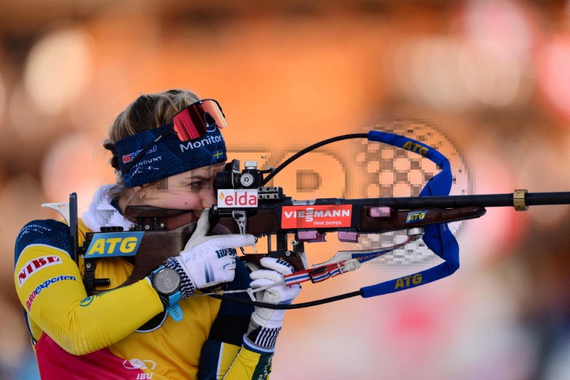 BIATHLON-WORLD-FRA-WOMEN-7.5KM-SPRINT