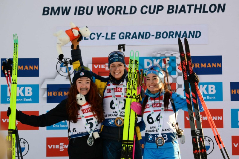 BIATHLON-WORLD-FRA-WOMEN-7.5KM-SPRINT