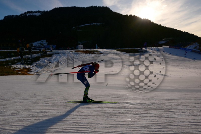 BIATHLON-WORLD-FRA-WOMEN-7.5KM-SPRINT