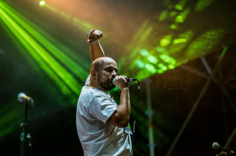 Vojko V i z++ gosti na koncertu grupe Buč Kesidi 24. siječnja u zagrebačkoj Areni