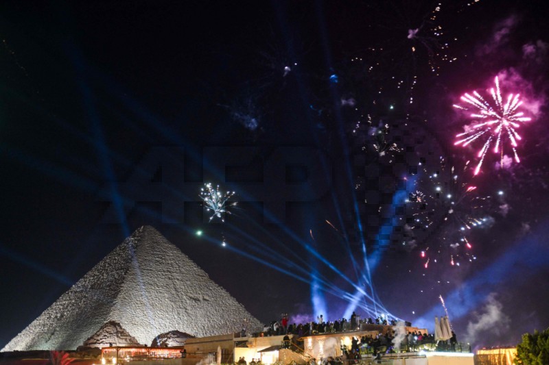 TOPSHOT-EGYPT-NEW YEAR-2026