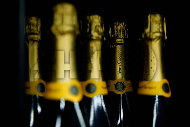 FILES-FRANCE-US-DIPLOMACY-ECONOMY-WINE-TARIFF