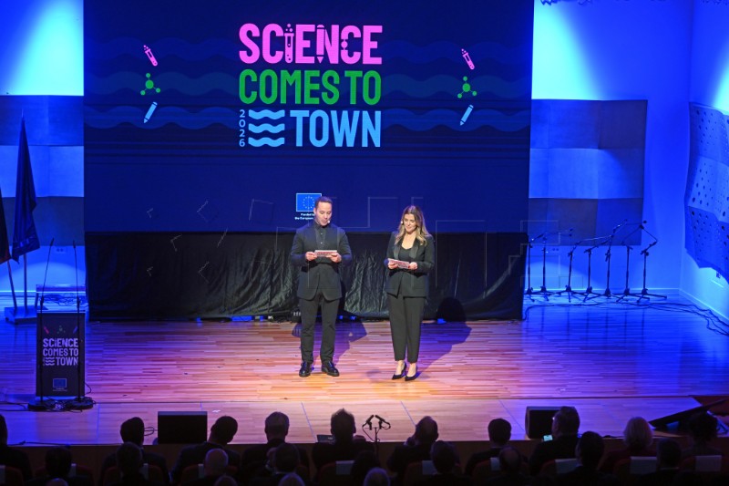  U Splitu otvoren projekt Science Comes to Town