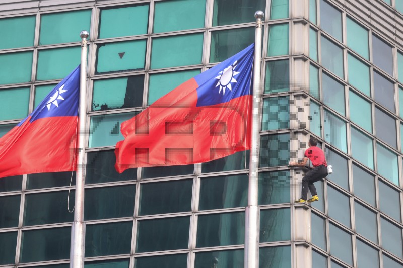 TAIWAN-CLIMBING-HONNOLD