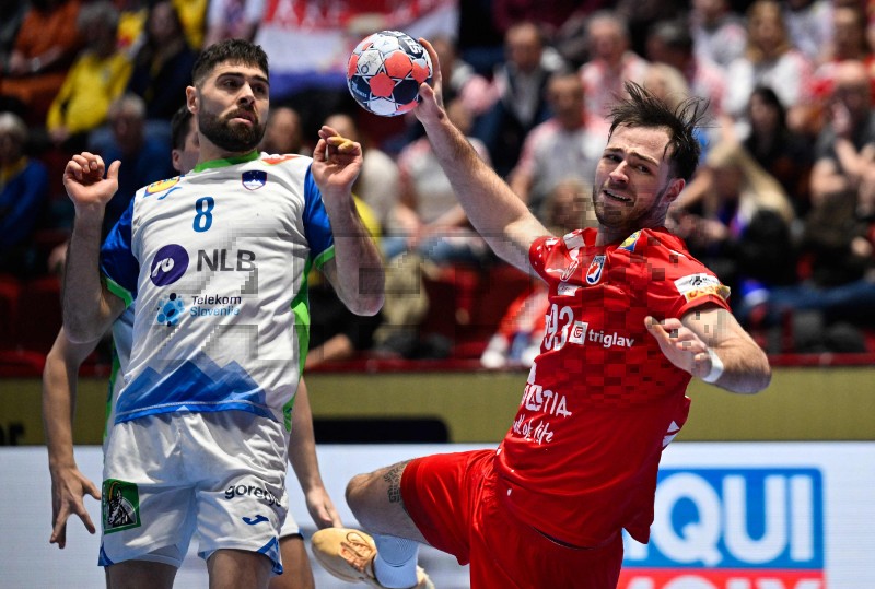 HANDBALL-EURO-MEN-SLO-CRO