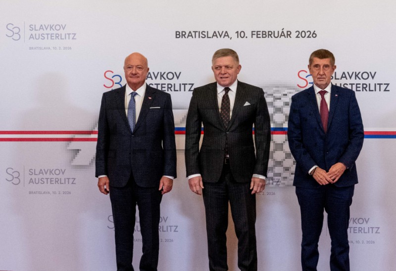 SLOVAKIA-AUSTRIA-CZECH-POLITICS-DIPLOMACY