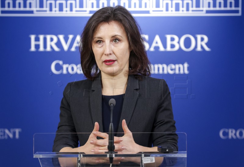 Konferencija za medije Dalije Orešković u Saboru
