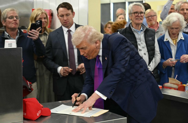 US-POLITICS-ECONOMY-TRUMP