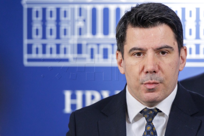 Most: Pravne i etičke dvojbe surogat-majčinstva u Hrvatskoj
