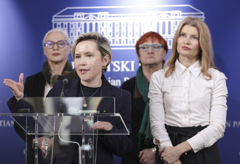 Konferencija za medije Ivane Kekin i Sabine Glasovac